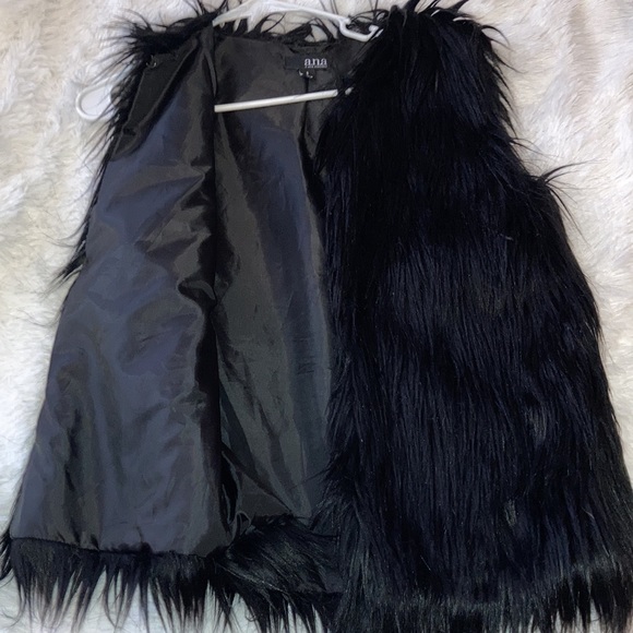 Jackets & Blazers - Black Faux Fur Vest